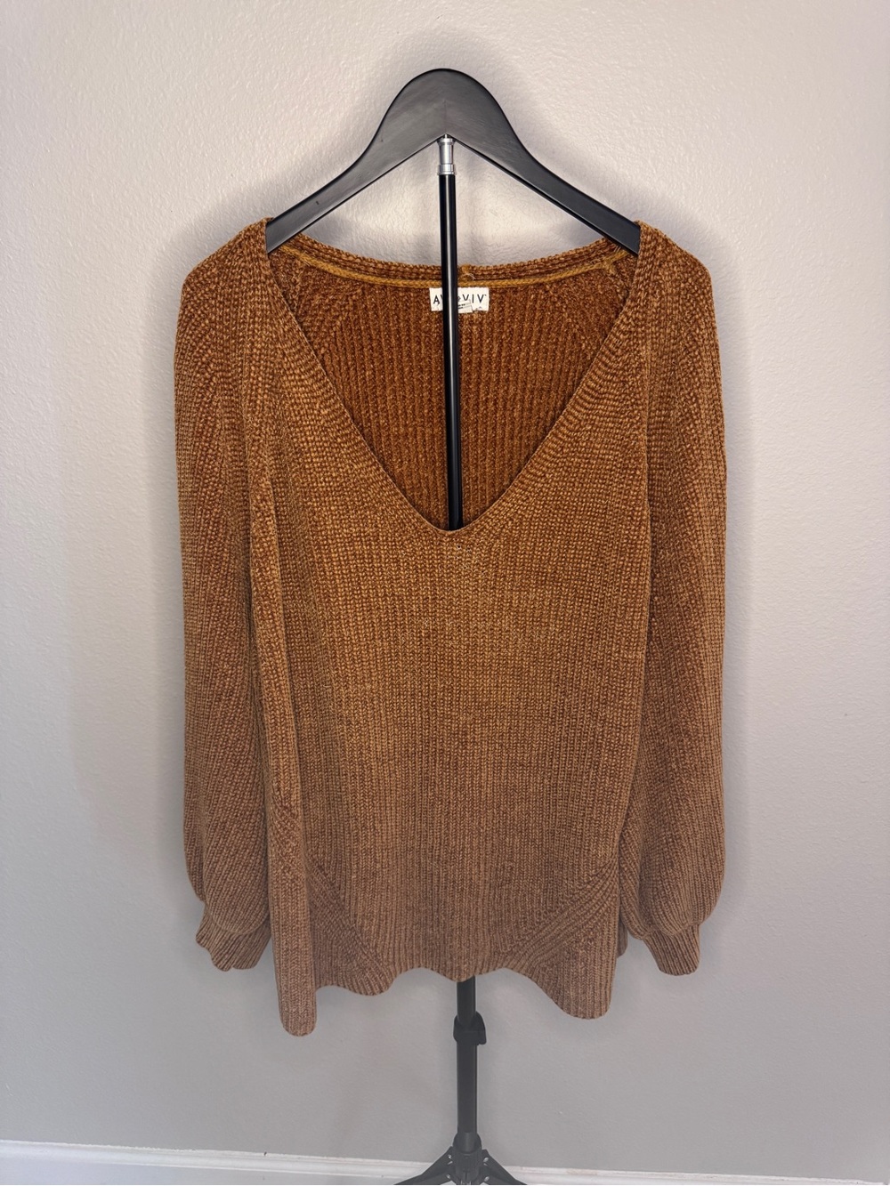 Ava & Viv V-Neck Chenille Sweater in Rust